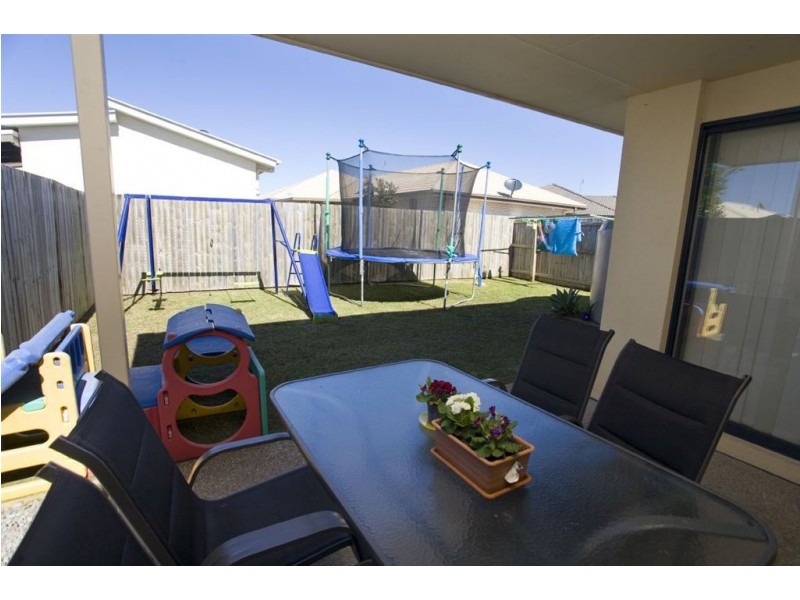 32 Nebo Street, Caloundra West QLD 4551
