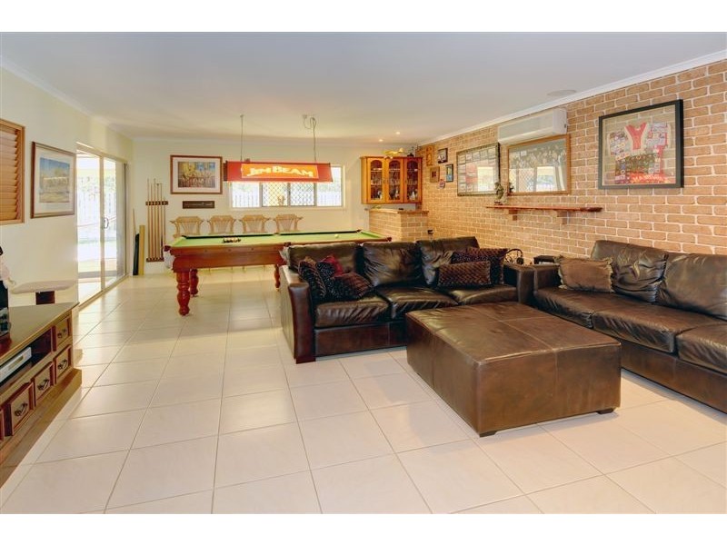 19 Somerset Lane, Little Mountain QLD 4551