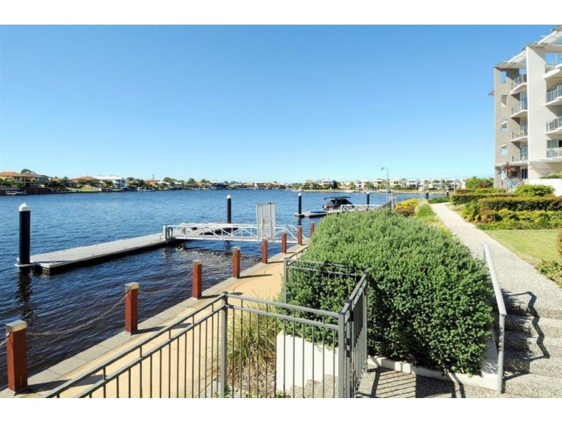 62/7 Grand Parade, Kawana Island QLD 4575