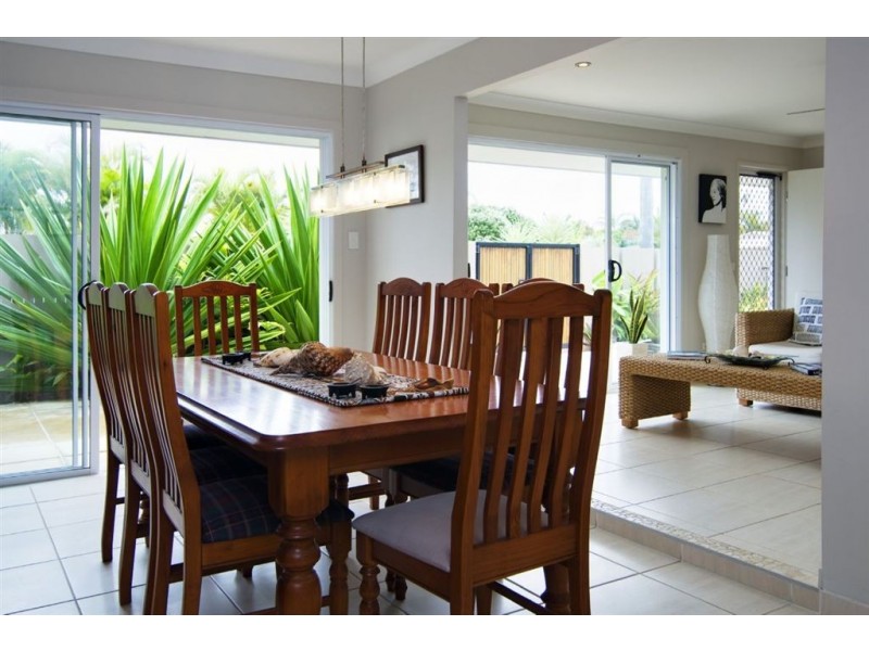 13 Mawarra Street, Buddina QLD 4575