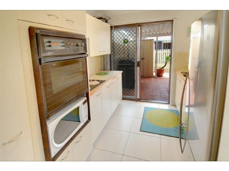 24/2 Longwood Street, Minyama QLD 4575