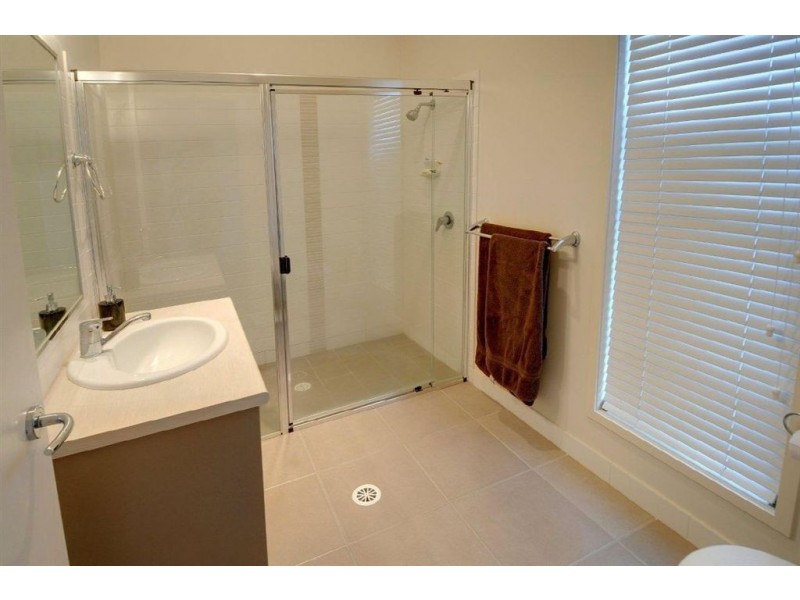 96/239 Kawana Way, Kawana Island QLD 4575