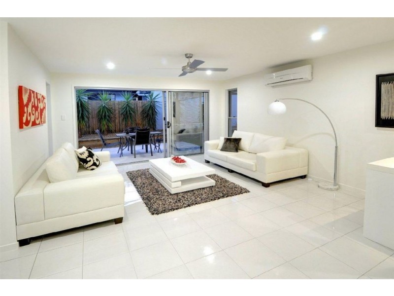 17 Lark Circuit, Mountain Creek QLD 4557