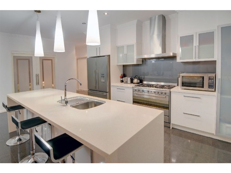 10 Outrigger Street, Wurtulla QLD 4575