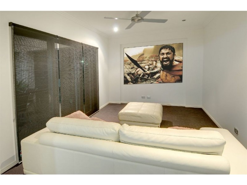 10 Outrigger Street, Wurtulla QLD 4575