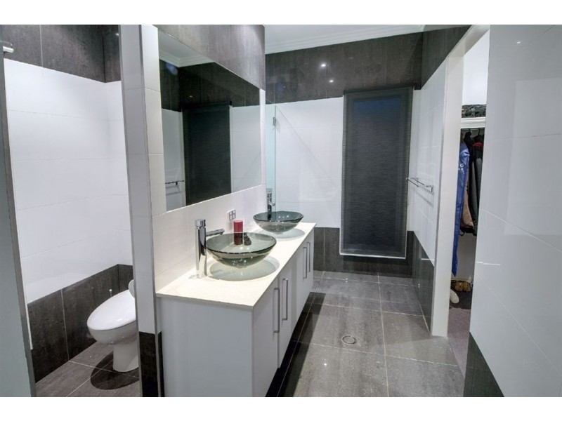 10 Outrigger Street, Wurtulla QLD 4575