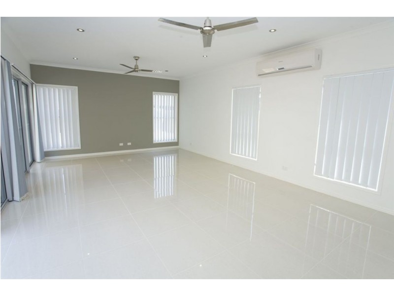 7 Outrigger Street, Wurtulla QLD 4575