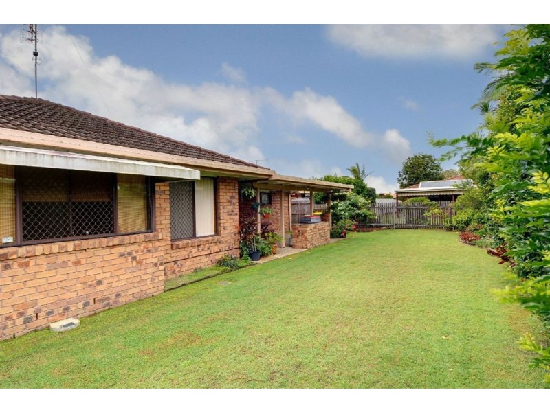 2 Murrindi Street, Minyama QLD 4575