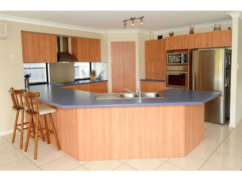 3 Margarita Court, Kawana Island QLD 4575