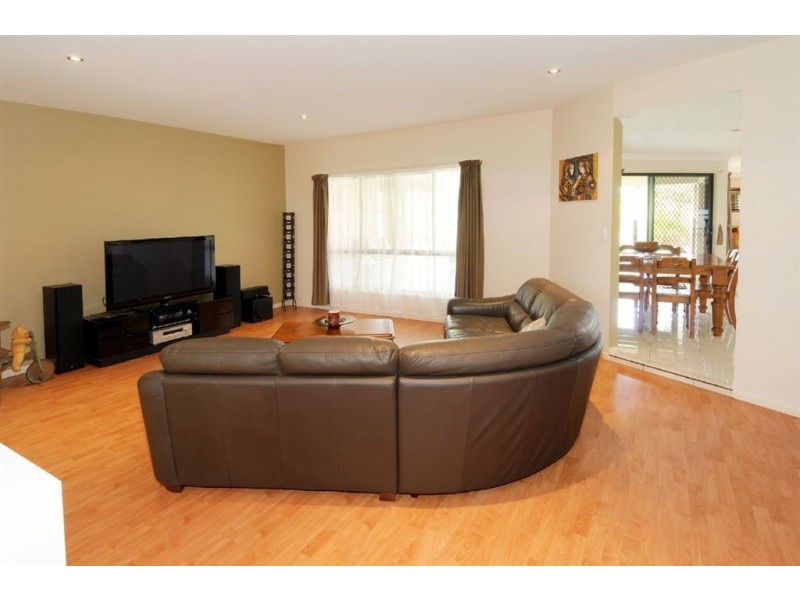 3 Margarita Court, Kawana Island QLD 4575