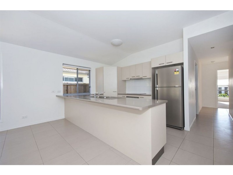 7 Ellis Place, Mountain Creek QLD 4557