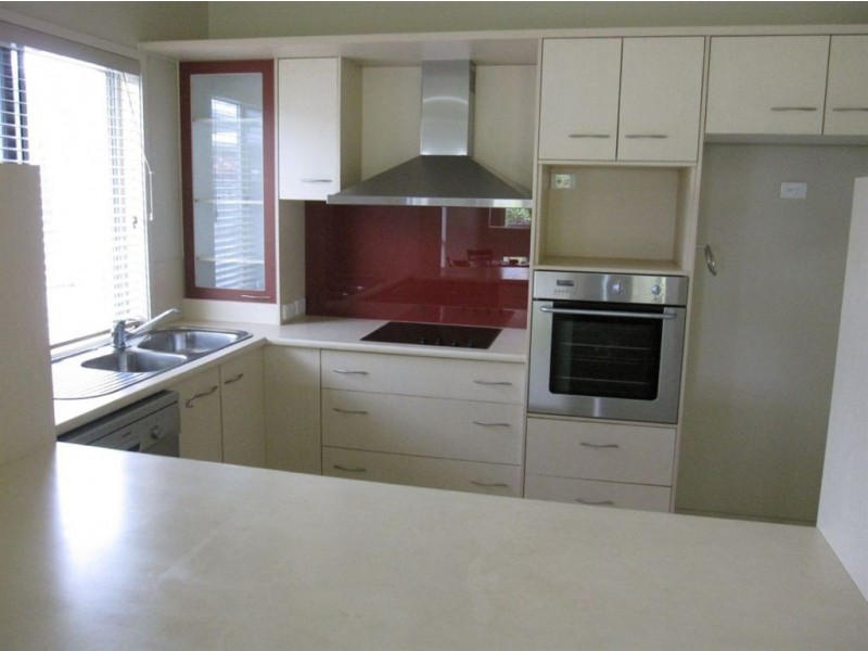 143/2 Grand Parade, Kawana Island QLD 4575