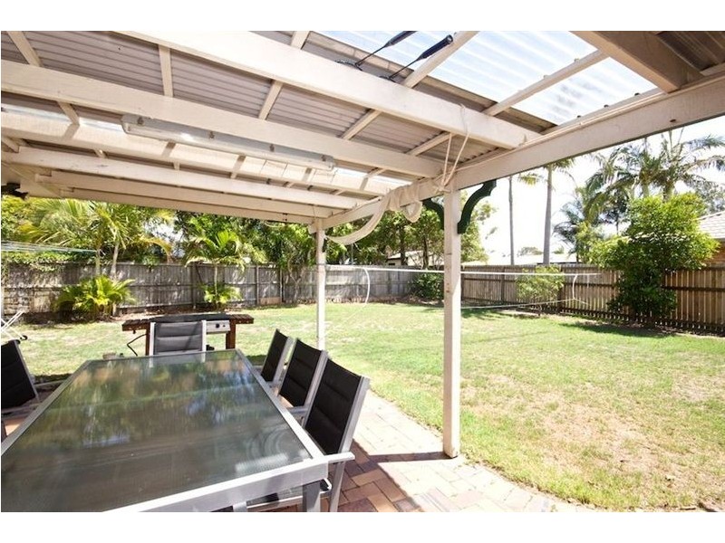 Warana QLD 4575