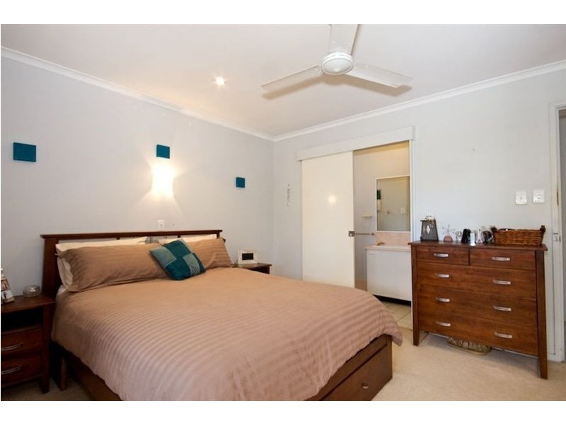 Warana QLD 4575