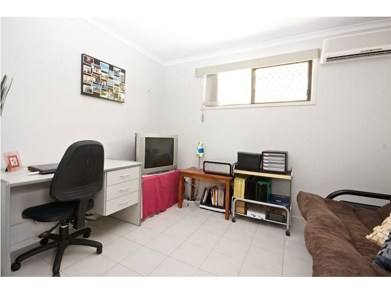 Warana QLD 4575