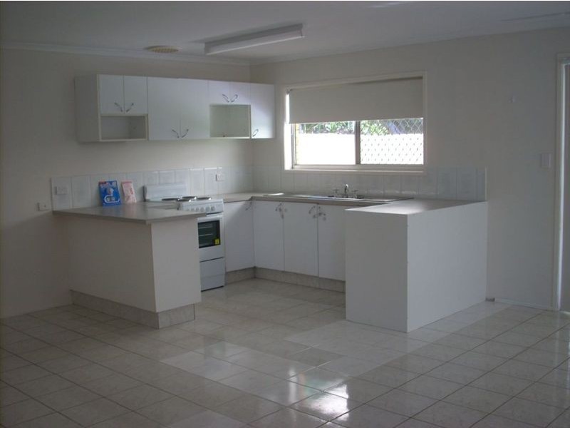 Warana QLD 4575