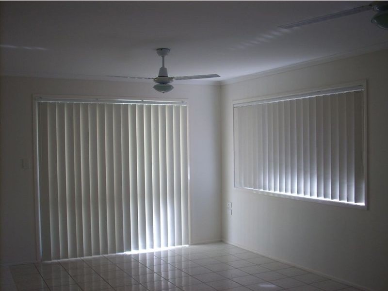 Warana QLD 4575