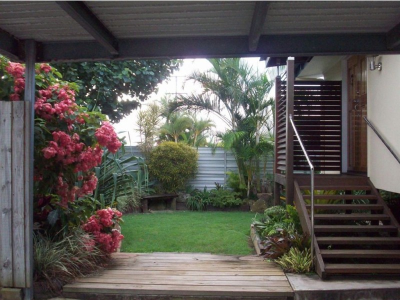 Warana QLD 4575