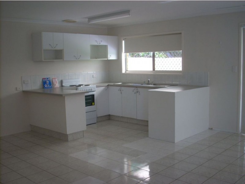 Warana QLD 4575