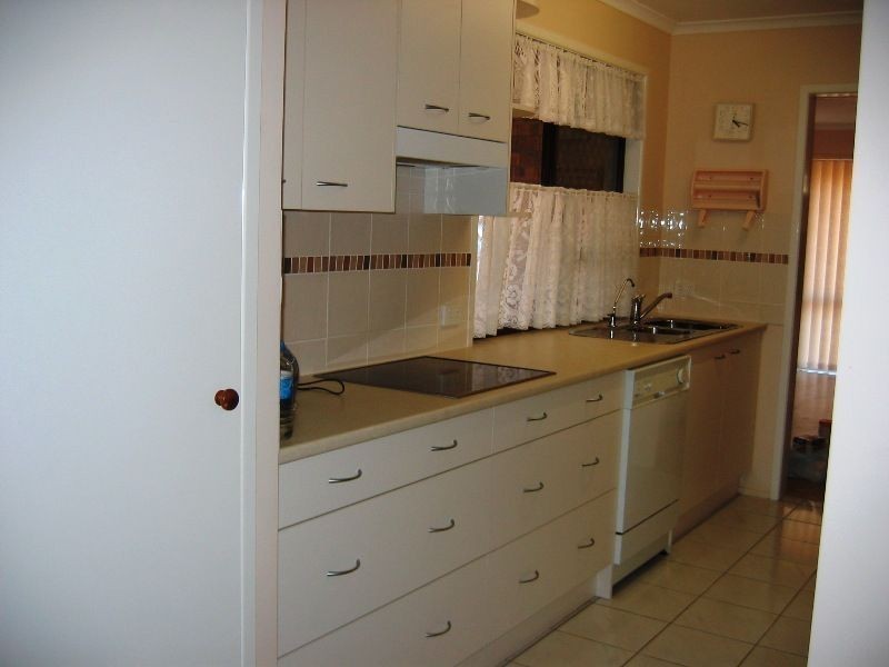Warana QLD 4575