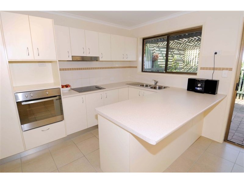 Warana QLD 4575