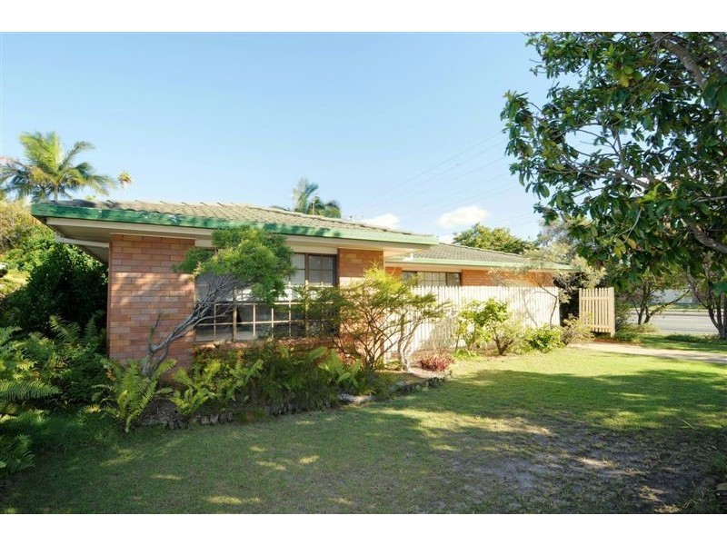 Warana QLD 4575