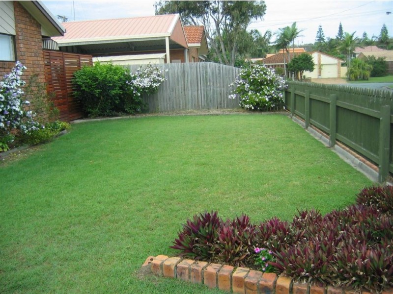 Warana QLD 4575