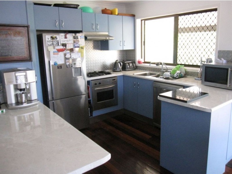 Warana QLD 4575