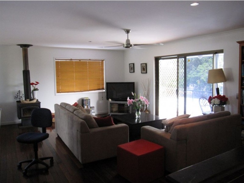 Warana QLD 4575
