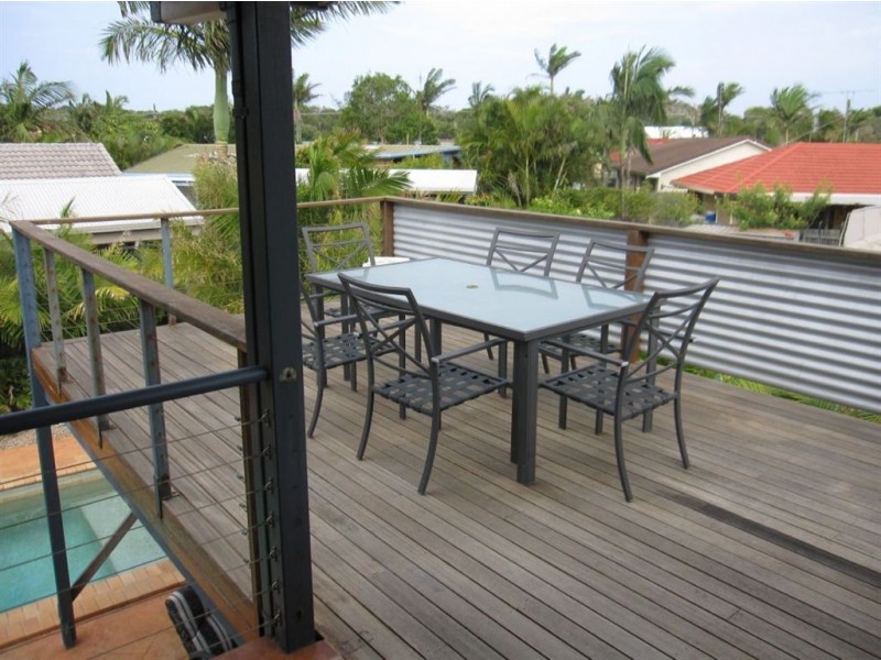 Warana QLD 4575