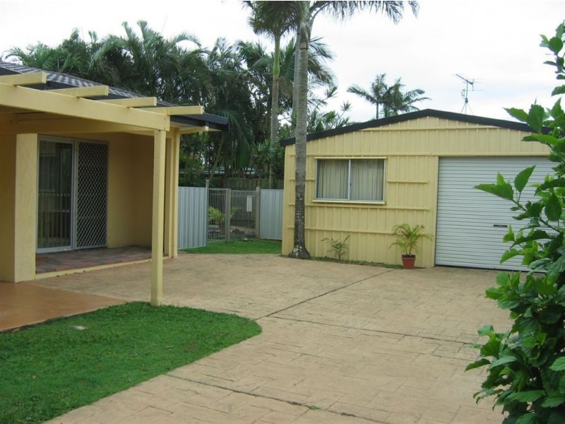 Warana QLD 4575