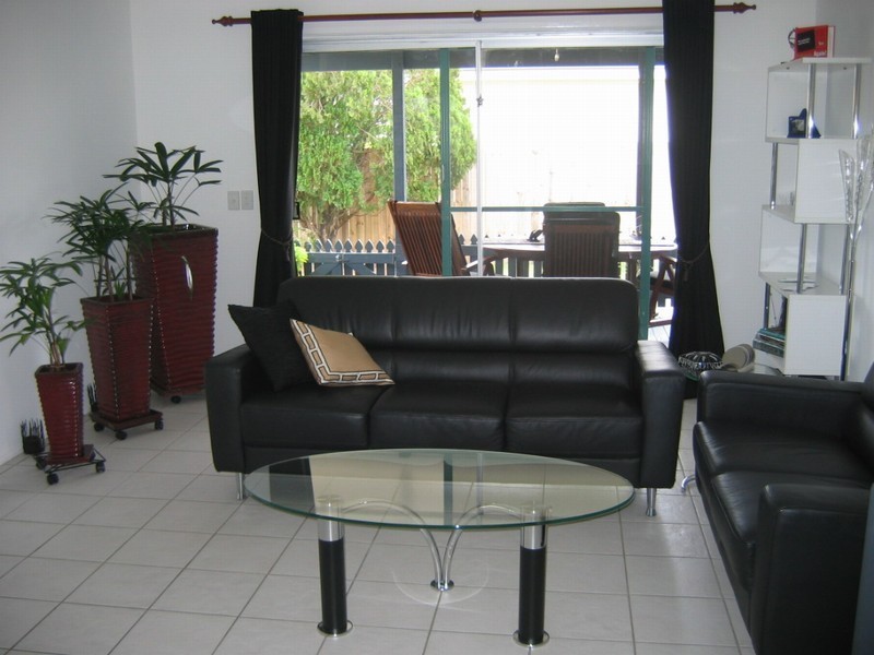 Warana QLD 4575