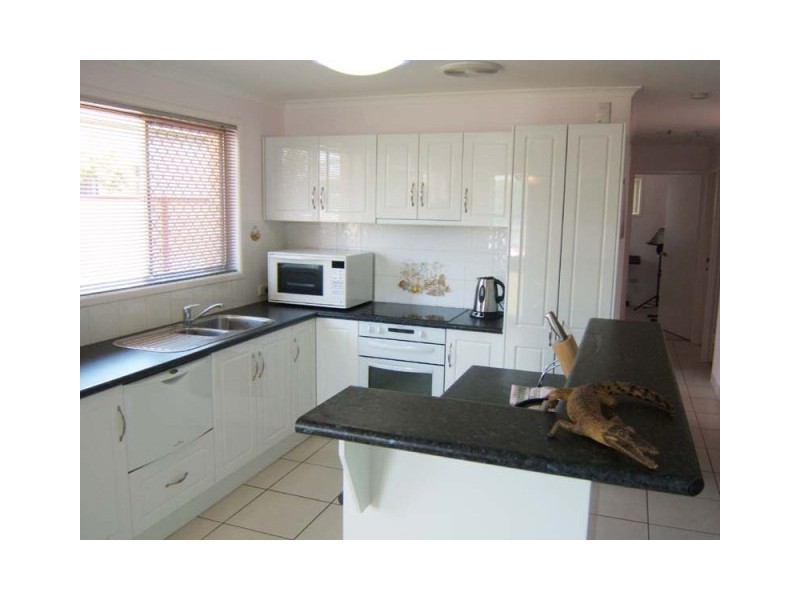 Warana QLD 4575
