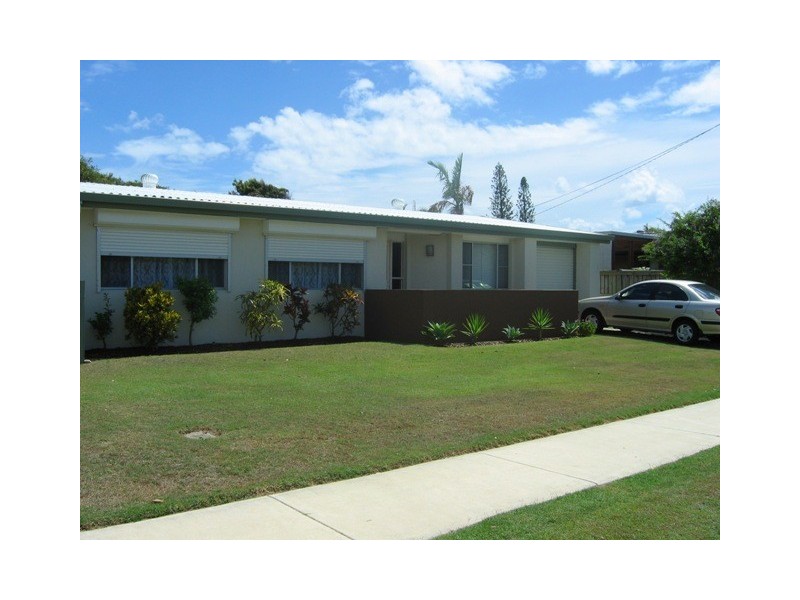 Warana QLD 4575