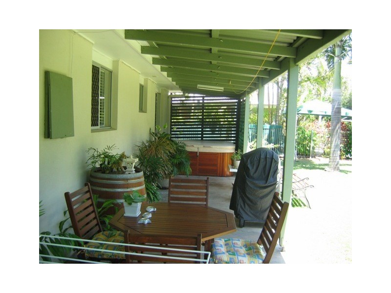 Warana QLD 4575