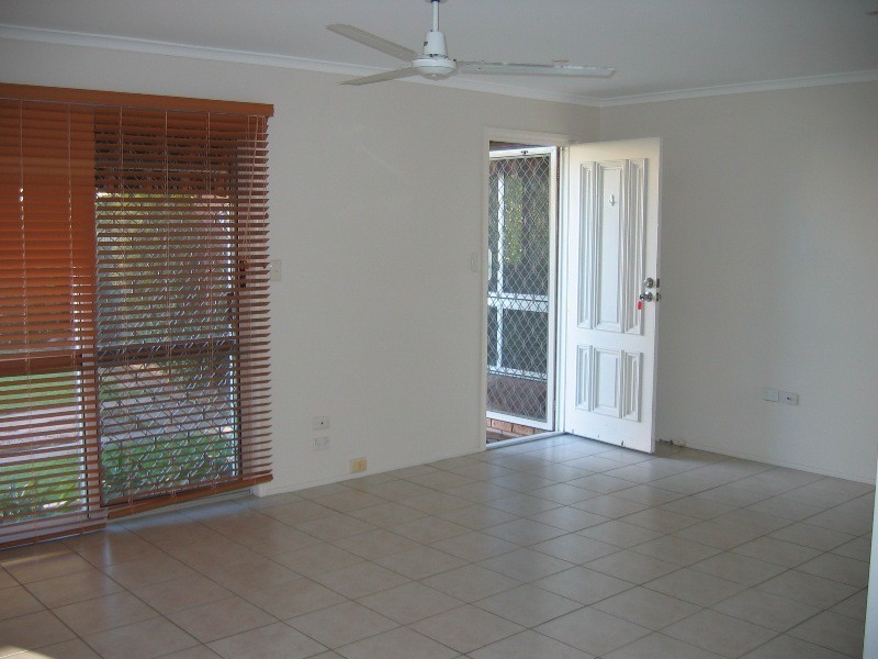 Warana QLD 4575