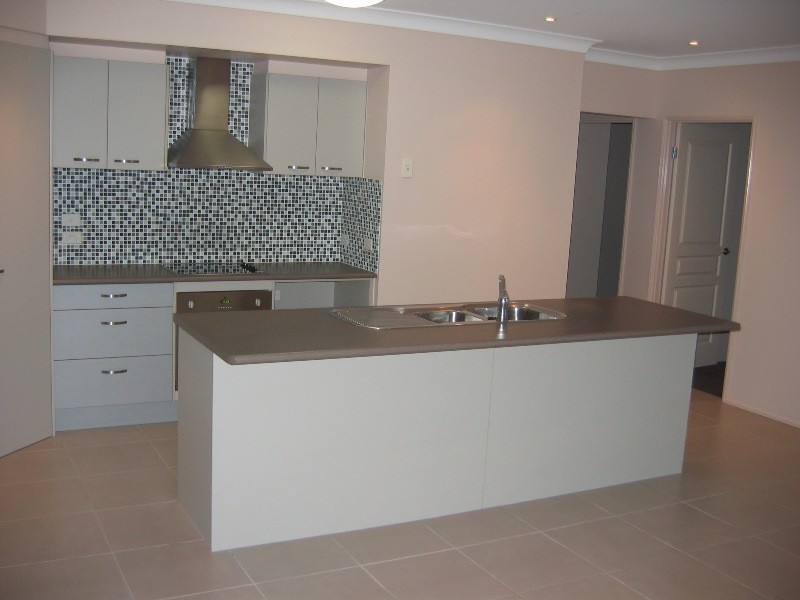 Parrearra QLD 4575