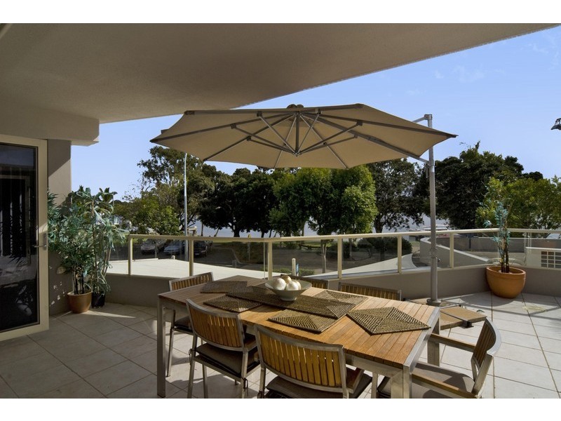 2/235 Gympie Tce, Noosaville QLD 4566