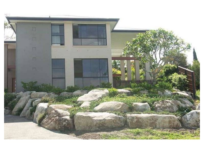 17 Treasure Cove, Noosa Waters QLD 4566