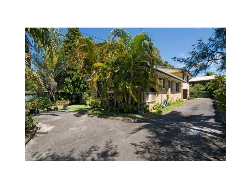 1 & 2/31 The Cockleshell, Noosaville QLD 4566