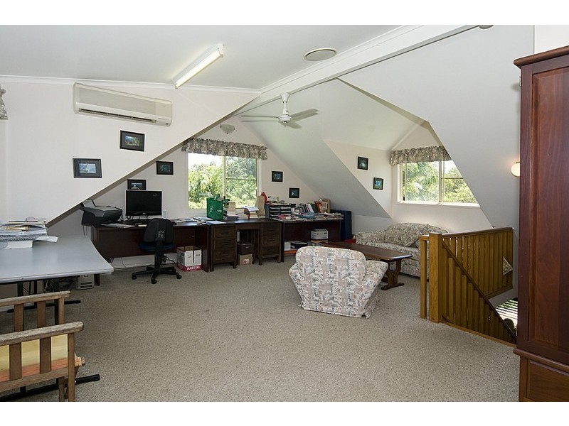 6 Val Crescent, Noosaville QLD 4566