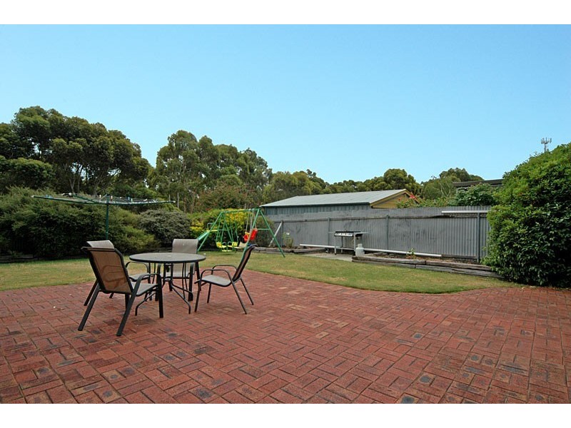 2 Sunset Court, Aberfoyle Park SA 5159