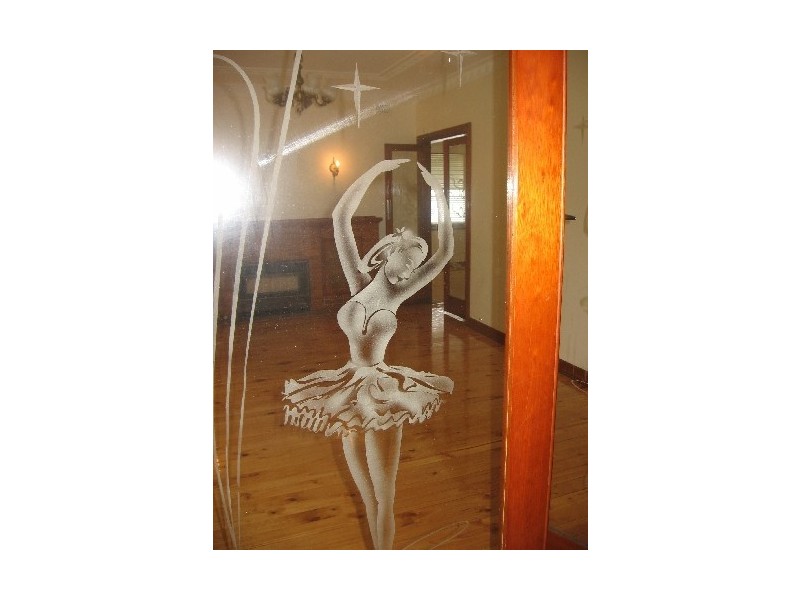 11 Maud Street, Clapham SA 5062