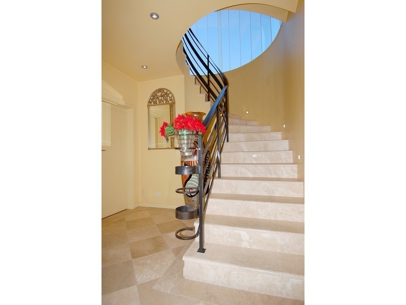 9 Newenham Road, Springfield SA 5062