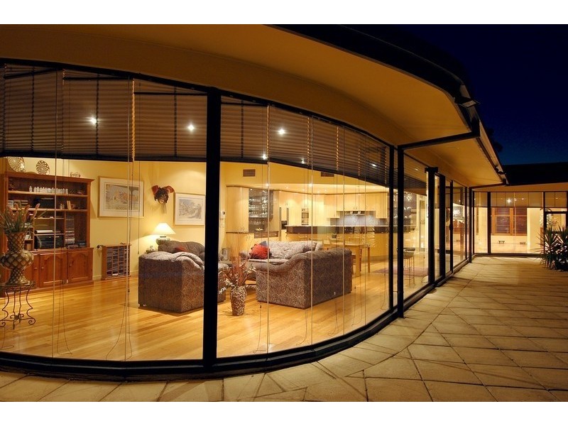 9 Newenham Road, Springfield SA 5062