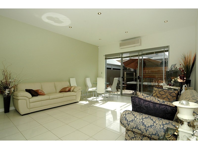 15 Chapel Lane, Mawson Lakes SA 5095