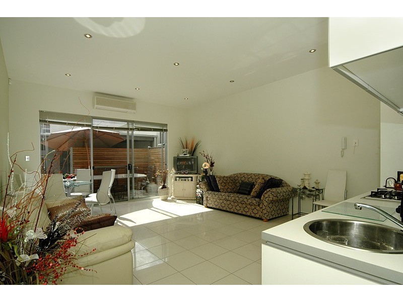 15 Chapel Lane, Mawson Lakes SA 5095