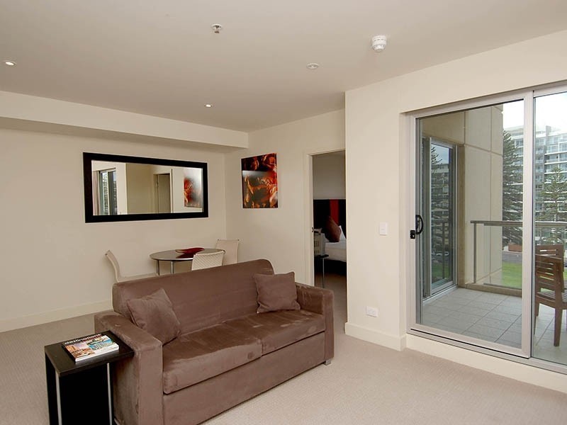 401/16 Holdfast Promenade, Glenelg SA 5045