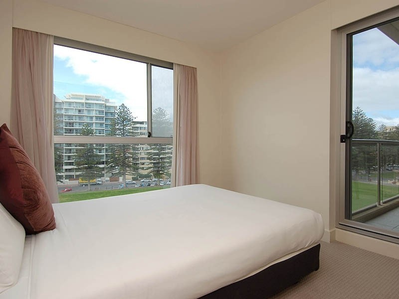 401/16 Holdfast Promenade, Glenelg SA 5045