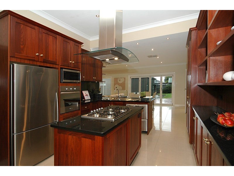 84 Avenue Road, Clarence Gardens SA 5039